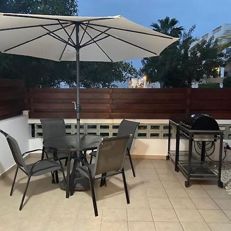 1 Bedroom Garden Flat, Sleeps 4 Pafos Exterior foto