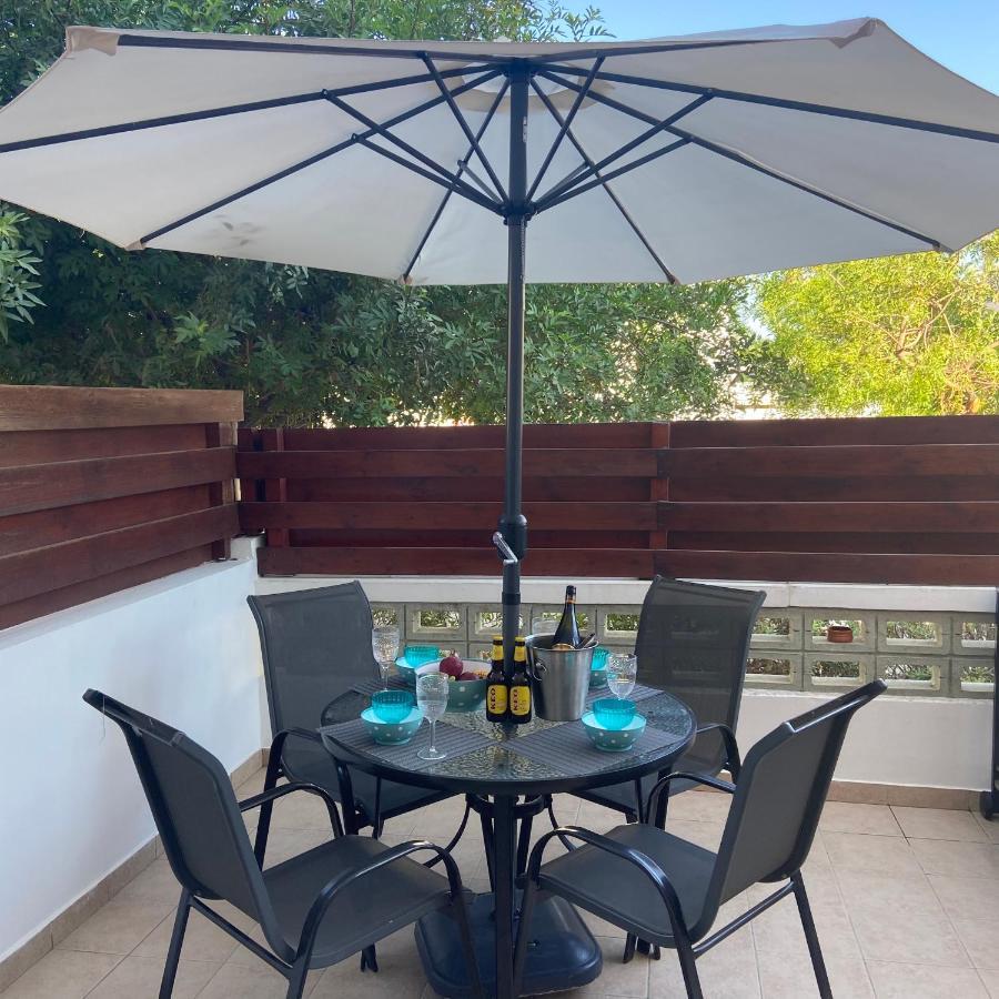 1 Bedroom Garden Flat, Sleeps 4 Pafos Exterior foto